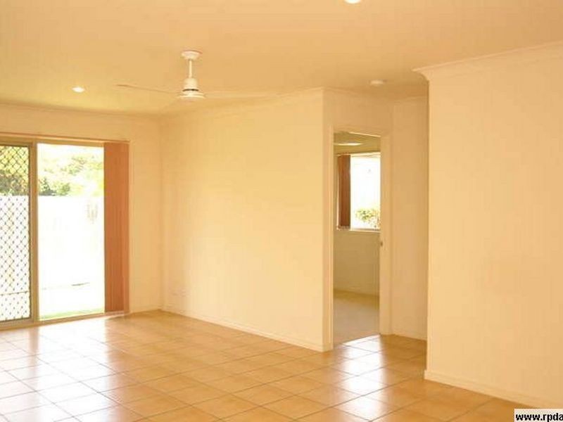 7 Agostino Close, Doolandella QLD 4077