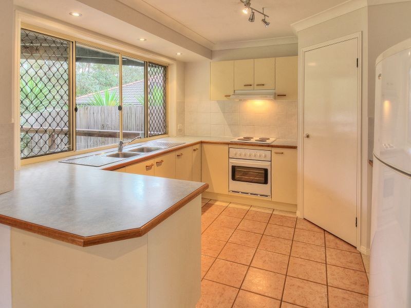 20 Oxley Place, Forest Lake QLD 4078