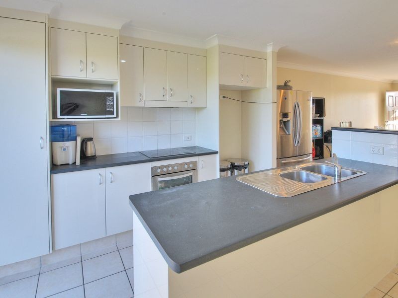 7 Cove Place, Springfield Lakes QLD 4300