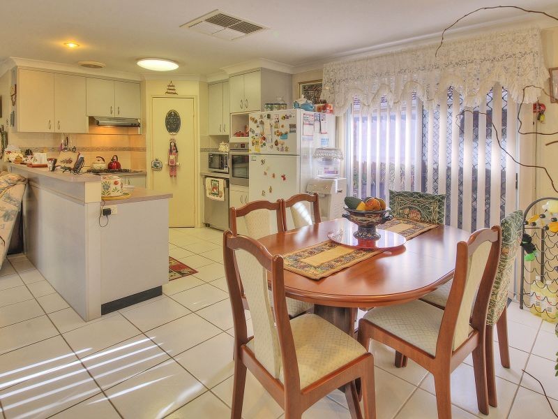 39 Clarendon Circuit, Forest Lake QLD 4078