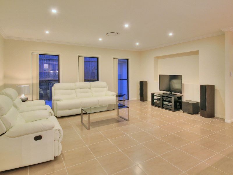 10 Colebrook Crescent, Doolandella QLD 4077