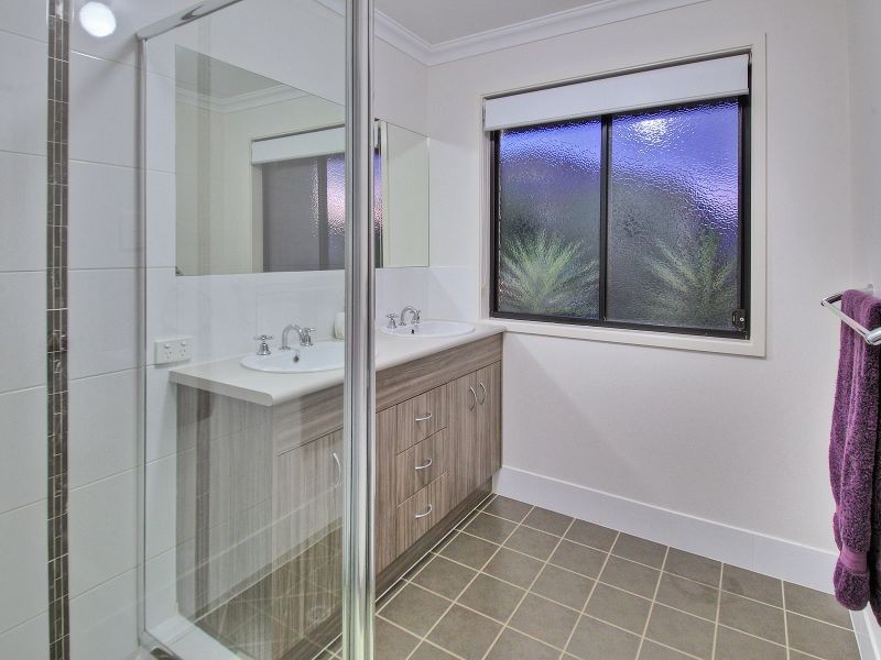 12 Brushwood Circuit, Forest Lake QLD 4078