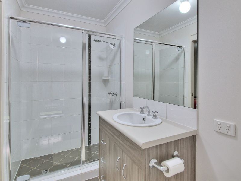 12 Brushwood Circuit, Forest Lake QLD 4078