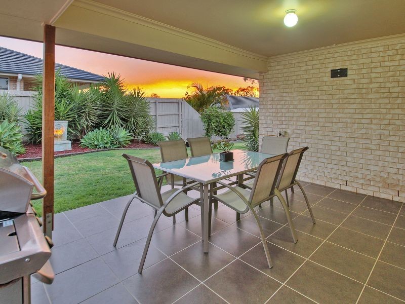 12 Brushwood Circuit, Forest Lake QLD 4078