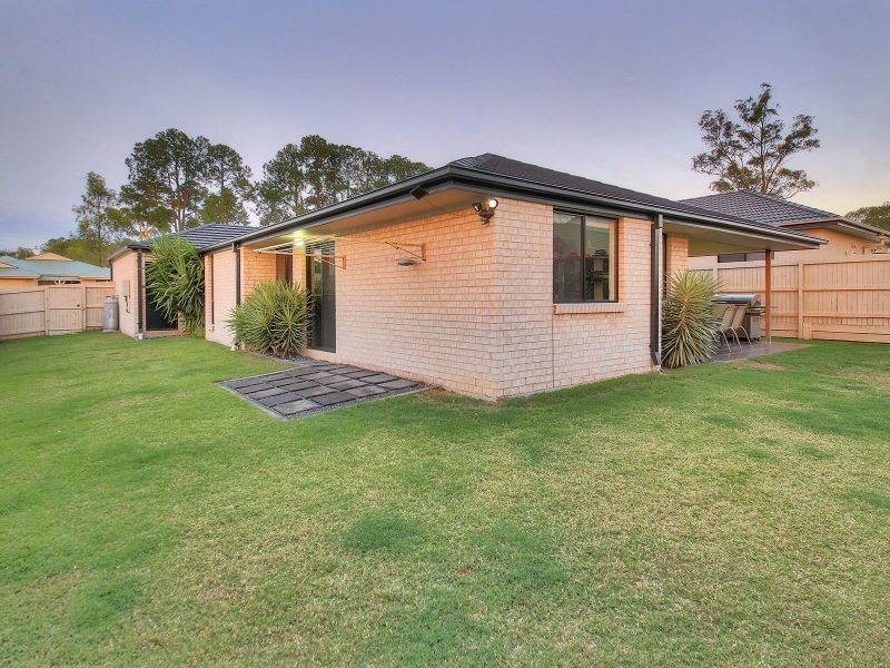 12 Brushwood Circuit, Forest Lake QLD 4078