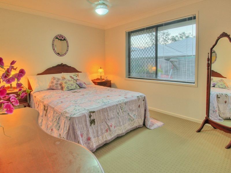 33 Brushwood Circuit, Forest Lake QLD 4078