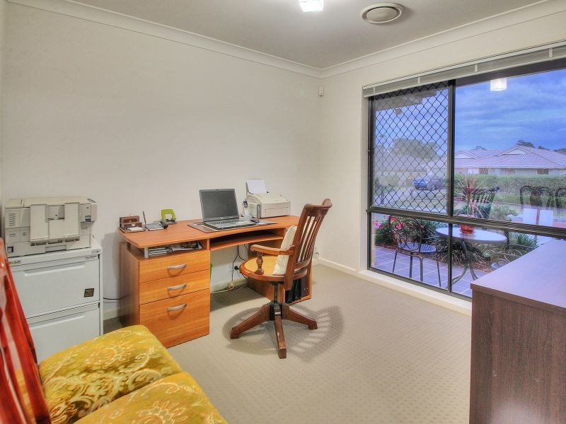 33 Brushwood Circuit, Forest Lake QLD 4078