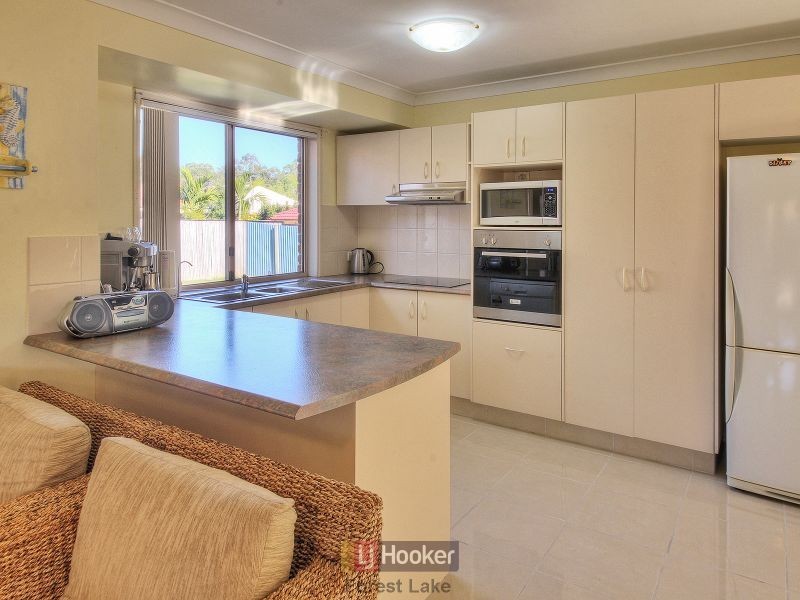 11 Drake Place, Forest Lake QLD 4078