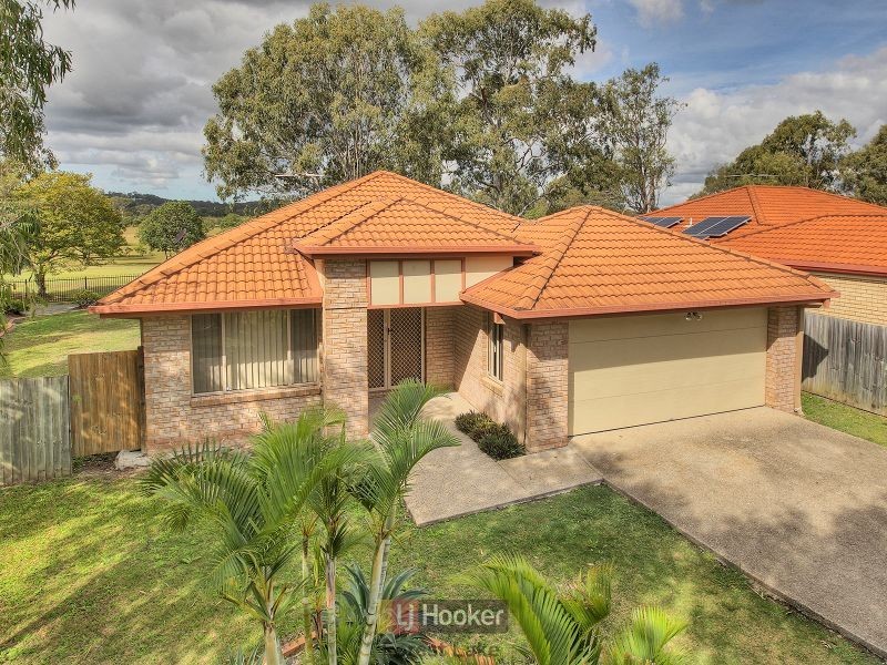 37 Fairway Drive, Meadowbrook QLD 4131