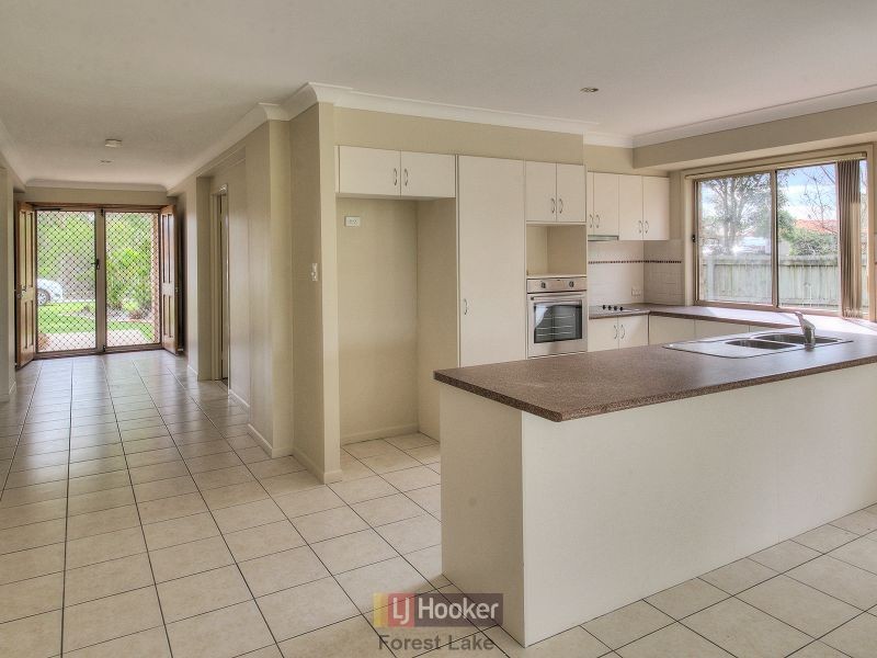 37 Fairway Drive, Meadowbrook QLD 4131