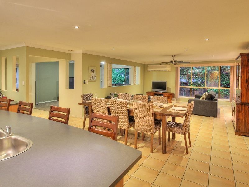 10 Camberwell Place, Forest Lake QLD 4078