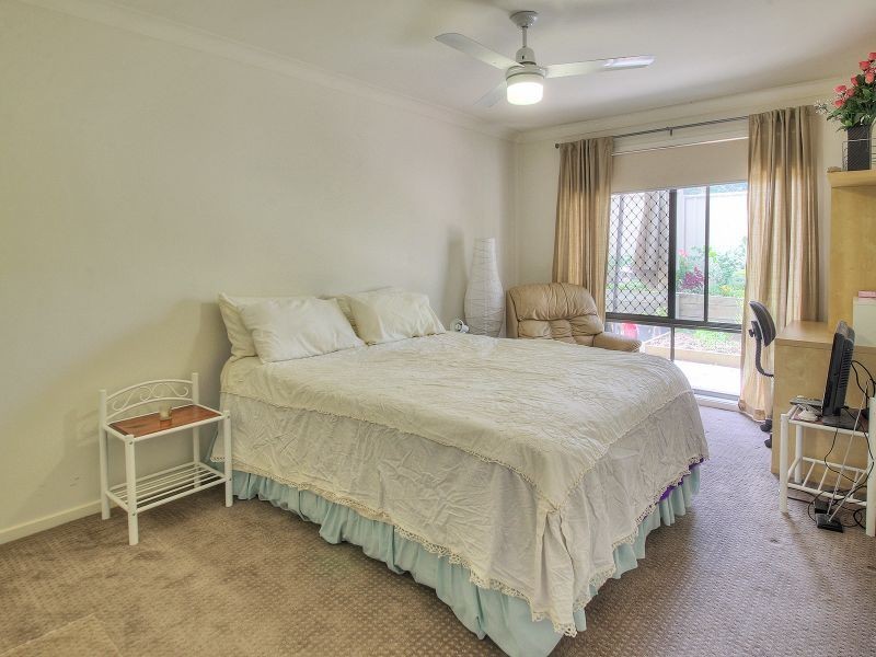 2 Peppermint Lane, Forest Lake QLD 4078