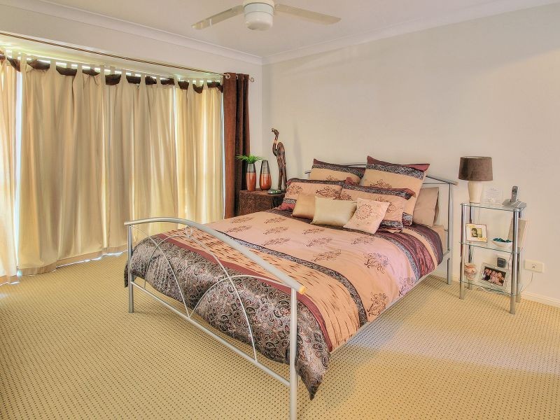 24 Summit Terrace, Forest Lake QLD 4078