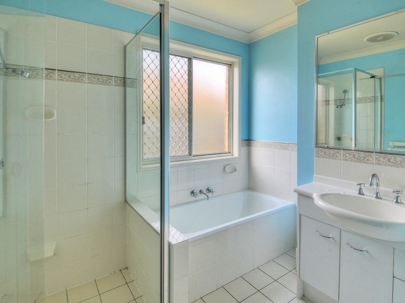 65 Hawthorne Street, Forest Lake QLD 4078