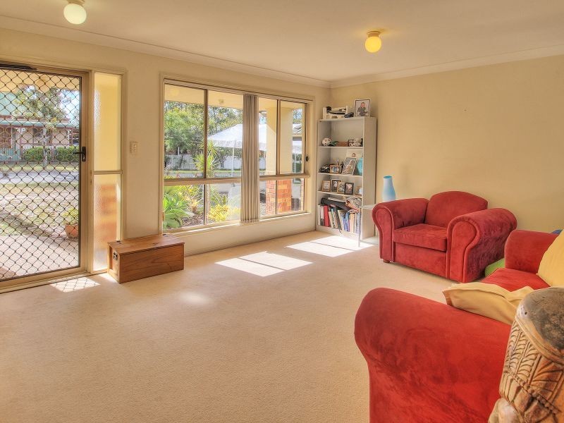 7 Cambridge Crescent, Forest Lake QLD 4078