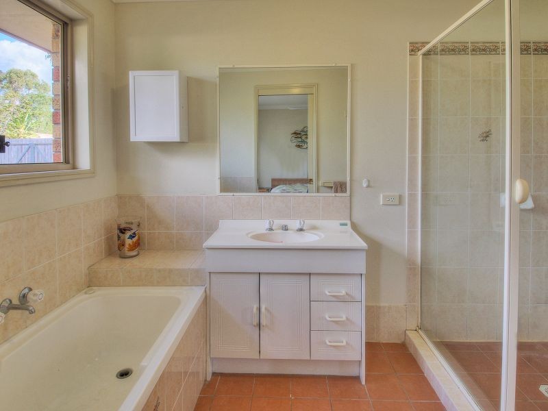 7 Cambridge Crescent, Forest Lake QLD 4078