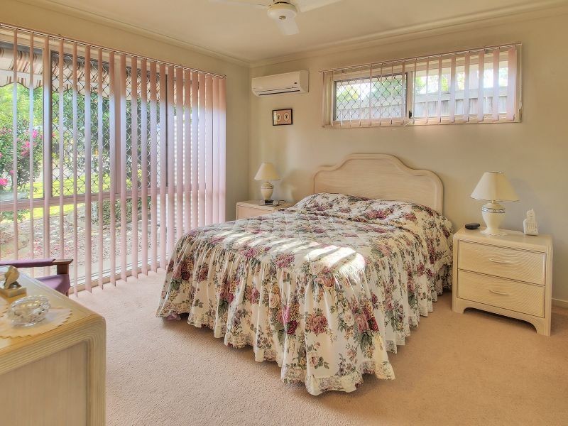 102 Flinders Crescent, Forest Lake QLD 4078