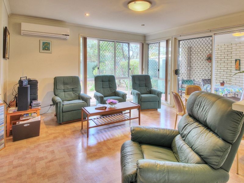 102 Flinders Crescent, Forest Lake QLD 4078