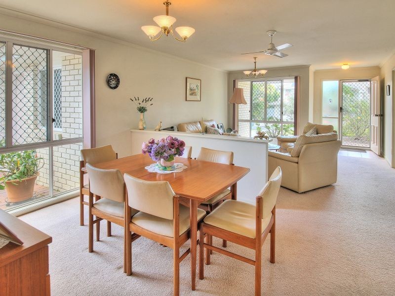 102 Flinders Crescent, Forest Lake QLD 4078