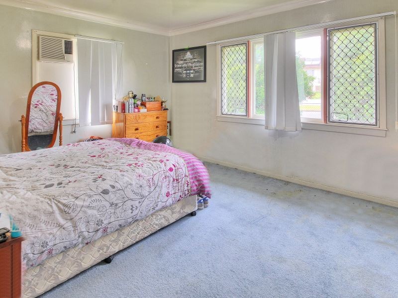 8 Warbler Street, Inala QLD 4077