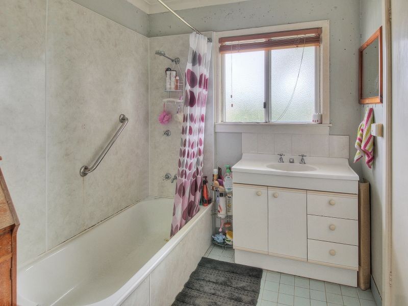 8 Warbler Street, Inala QLD 4077