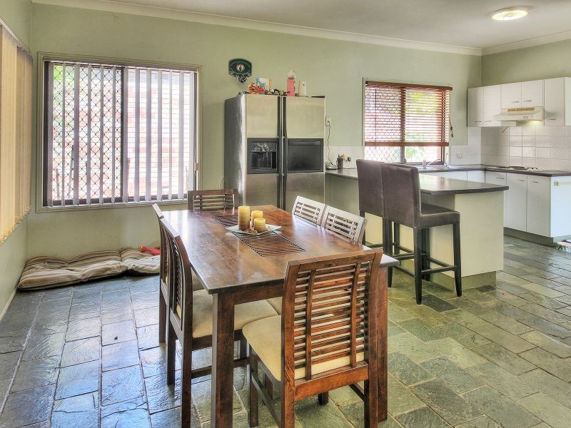 6 Collingrove Place, Forest Lake QLD 4078