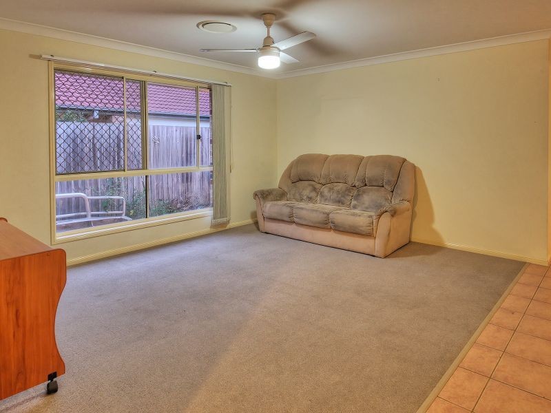 17 Glasshouse Crescent, Forest Lake QLD 4078