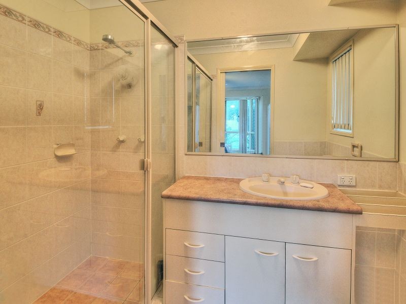 17 Glasshouse Crescent, Forest Lake QLD 4078