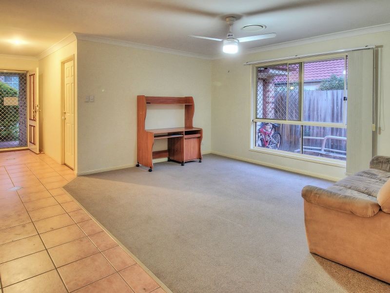 17 Glasshouse Crescent, Forest Lake QLD 4078