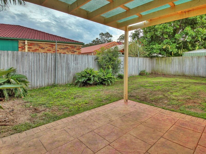 17 Glasshouse Crescent, Forest Lake QLD 4078