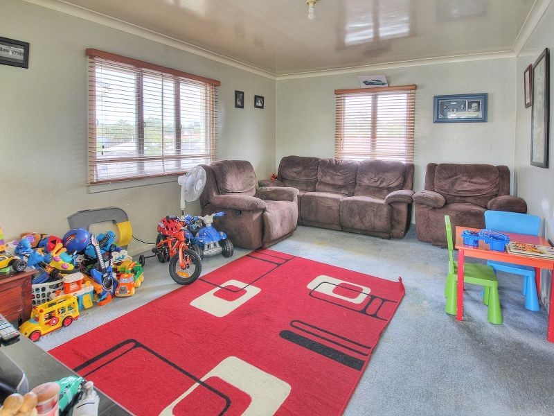 8 Warbler Street, Inala QLD 4077