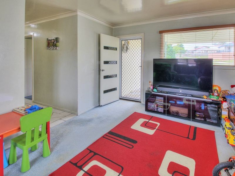 8 Warbler Street, Inala QLD 4077