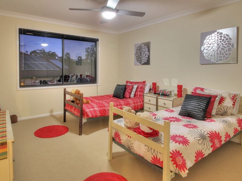 21 Desoto Place, Forest Lake QLD 4078