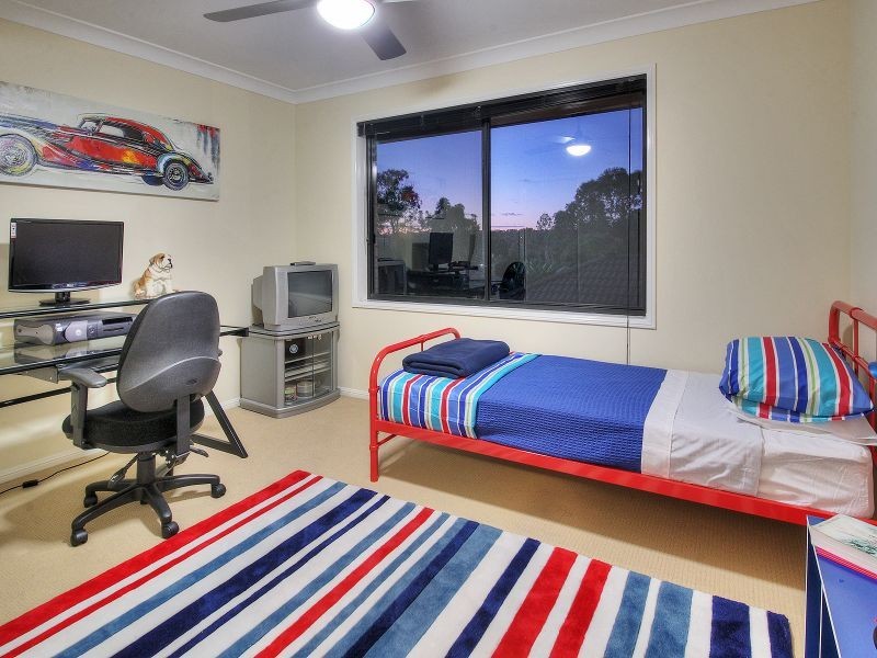 21 Desoto Place, Forest Lake QLD 4078