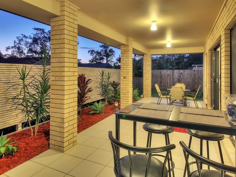 21 Desoto Place, Forest Lake QLD 4078