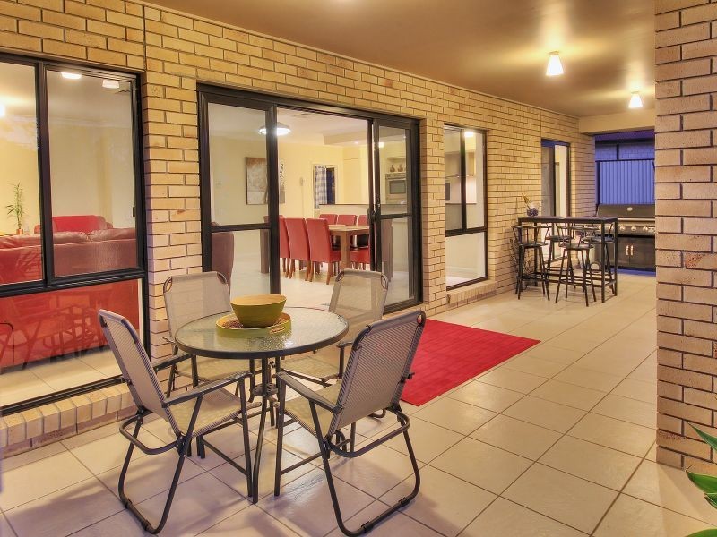 21 Desoto Place, Forest Lake QLD 4078