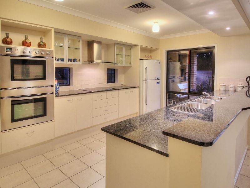 21 Desoto Place, Forest Lake QLD 4078