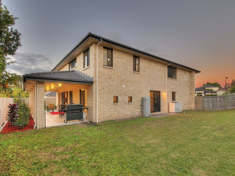 21 Desoto Place, Forest Lake QLD 4078