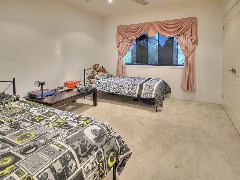 38 The Esplanade, Forest Lake QLD 4078