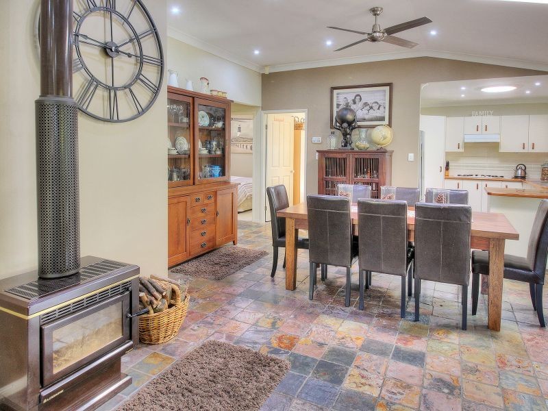 51 Wallaroo Way, Doolandella QLD 4077
