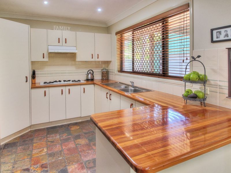 51 Wallaroo Way, Doolandella QLD 4077