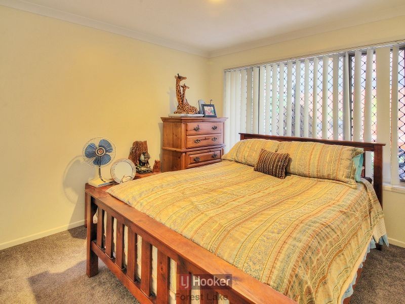 86 Serrata Circuit, Forest Lake QLD 4078