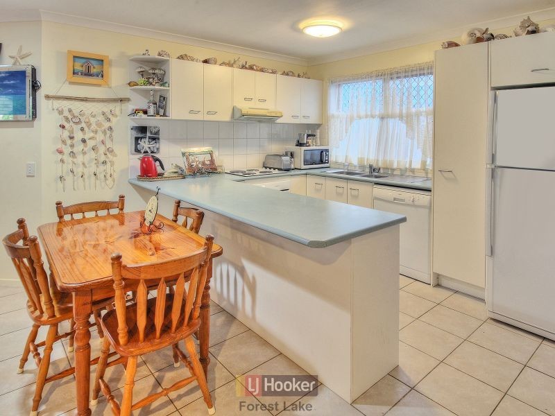 86 Serrata Circuit, Forest Lake QLD 4078