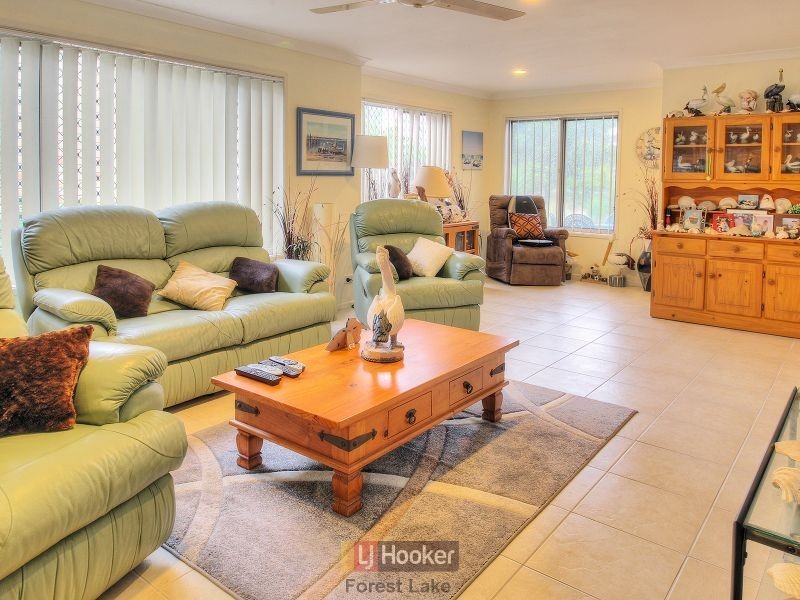 86 Serrata Circuit, Forest Lake QLD 4078