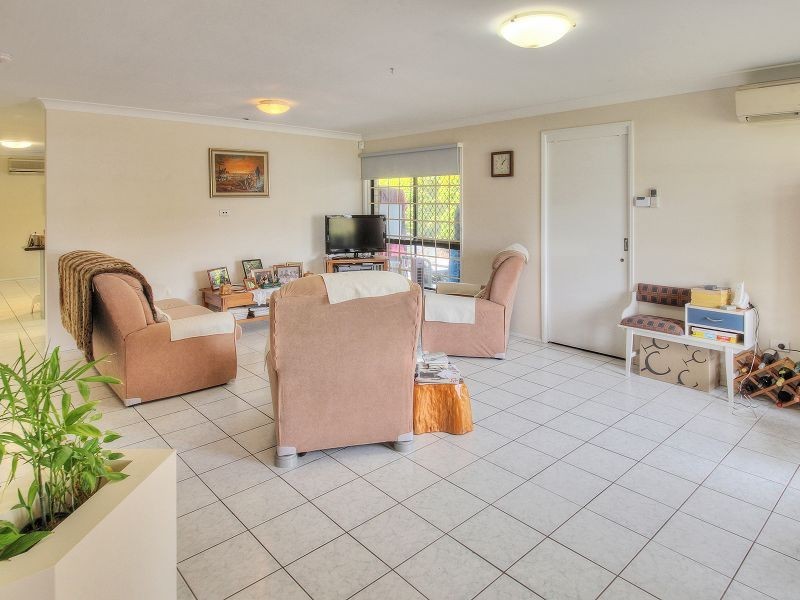 3 Sunningdale Street, Oxley QLD 4075