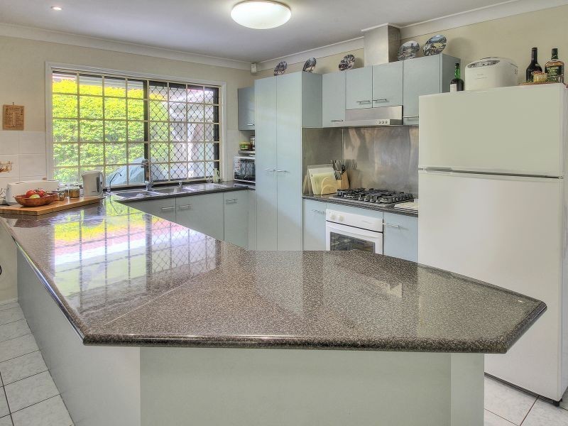 3 Sunningdale Street, Oxley QLD 4075