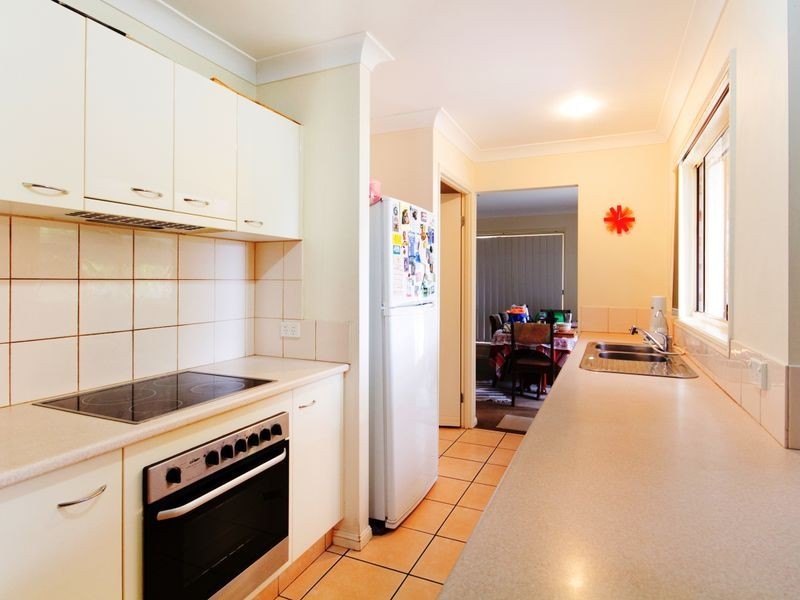 24 Belmore Crescent, Forest Lake QLD 4078