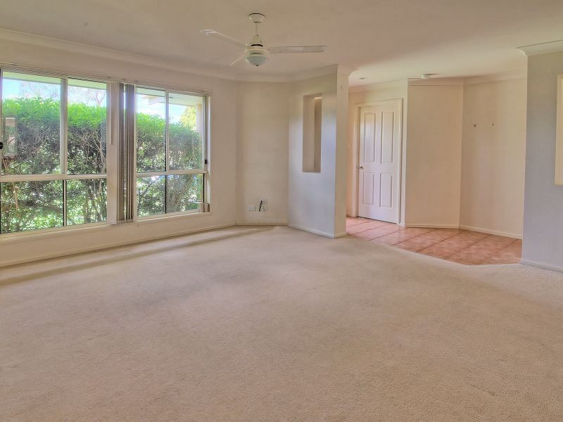 1 Ridgeway Street, Forest Lake QLD 4078