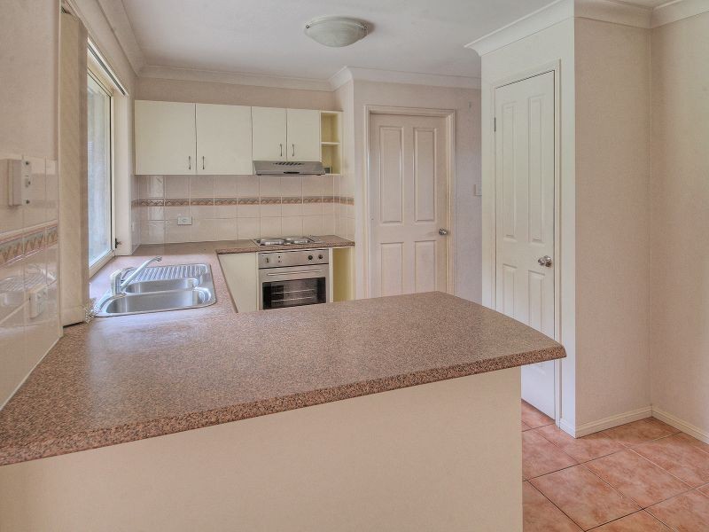 1 Ridgeway Street, Forest Lake QLD 4078
