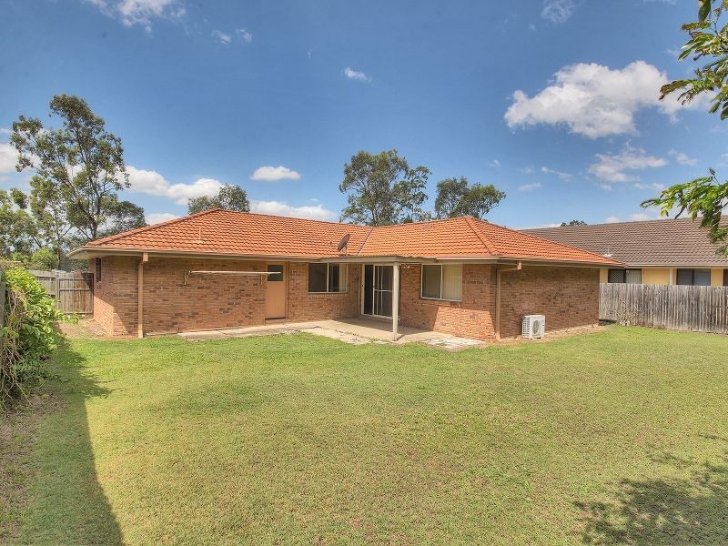 1 Ridgeway Street, Forest Lake QLD 4078